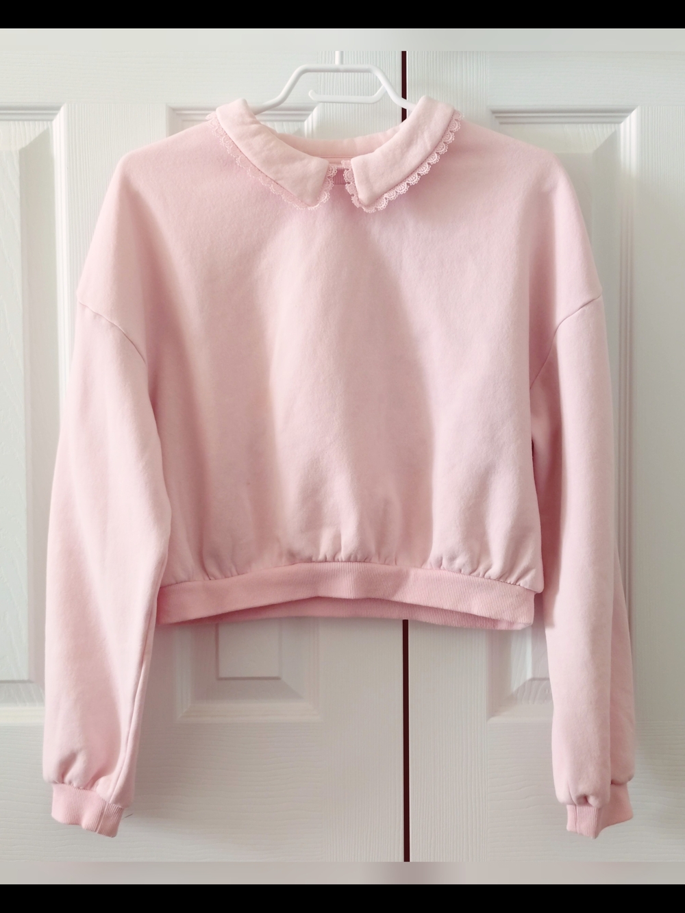 3/$25 - H&M Pink Peter Pan Collar Cropped Sweater
